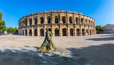 Nîmes